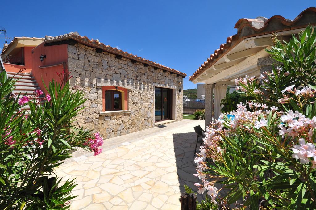 וילסימיוס Affittacamere B&B La Villa Dei Graniti מראה חיצוני תמונה
