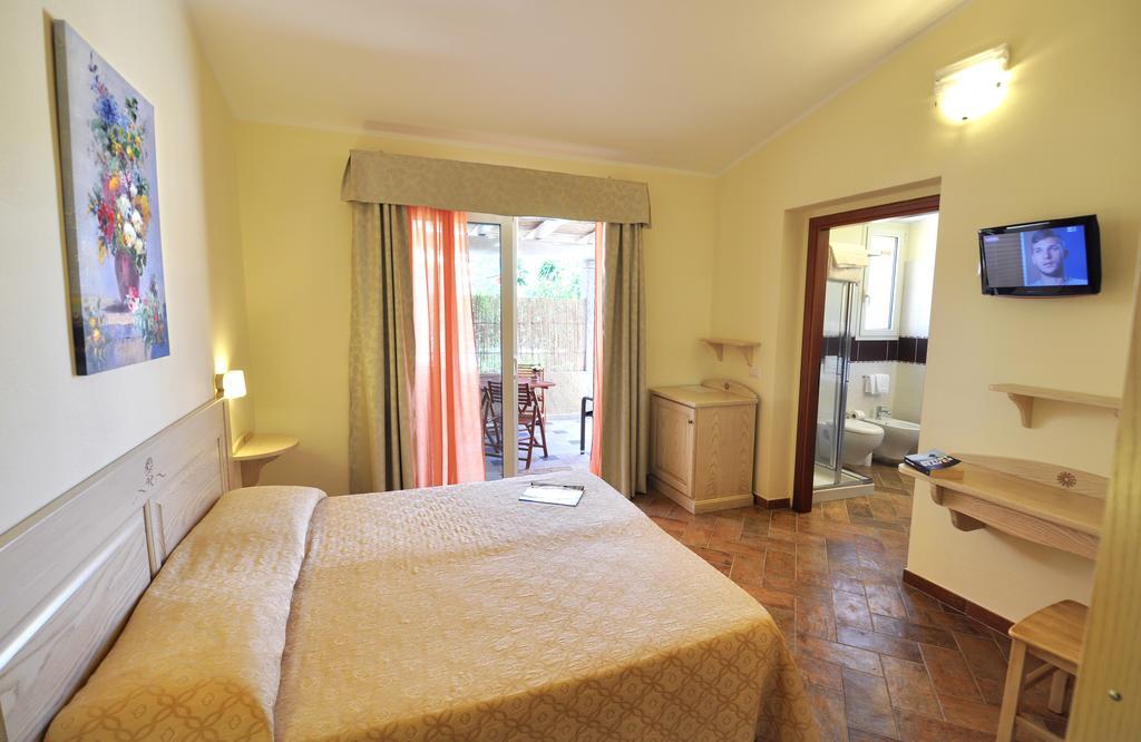 וילסימיוס Affittacamere B&B La Villa Dei Graniti חדר תמונה