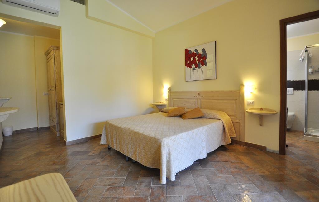 וילסימיוס Affittacamere B&B La Villa Dei Graniti חדר תמונה