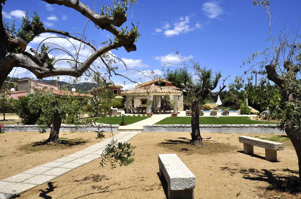 וילסימיוס Affittacamere B&B La Villa Dei Graniti מראה חיצוני תמונה